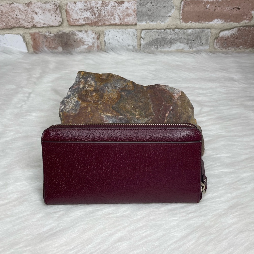 COPY - Kate Spade Wallet - Picture 2 of 11